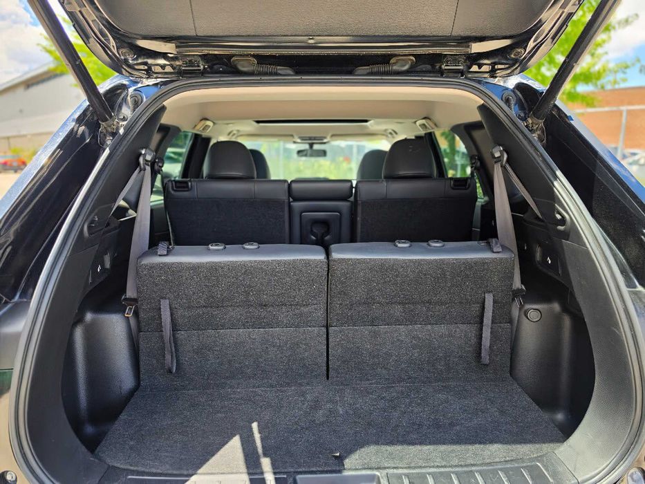 Mitsubishi Outlander SEL      2022
