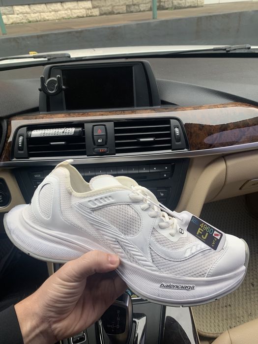 Balenciaga Circuit 45 розмір ( 29,5 см )