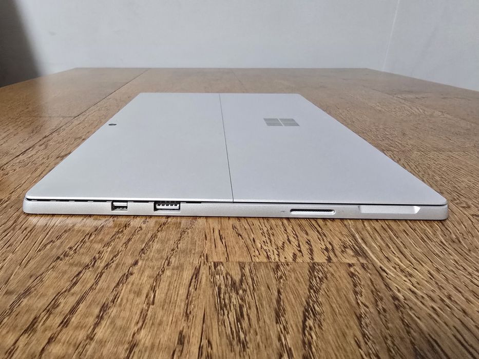 Surface PRO5 12.3" QHD i5 8gb 256gb LTE