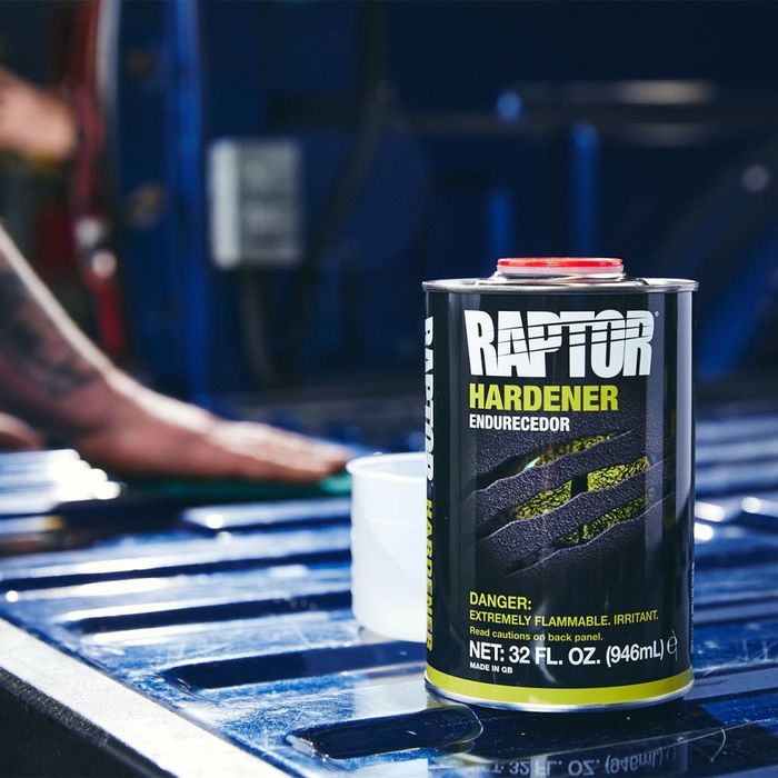 Фарба покриття RAPTOR U-POL Комплект на 4 л Безбарвний/Чорний/Білий