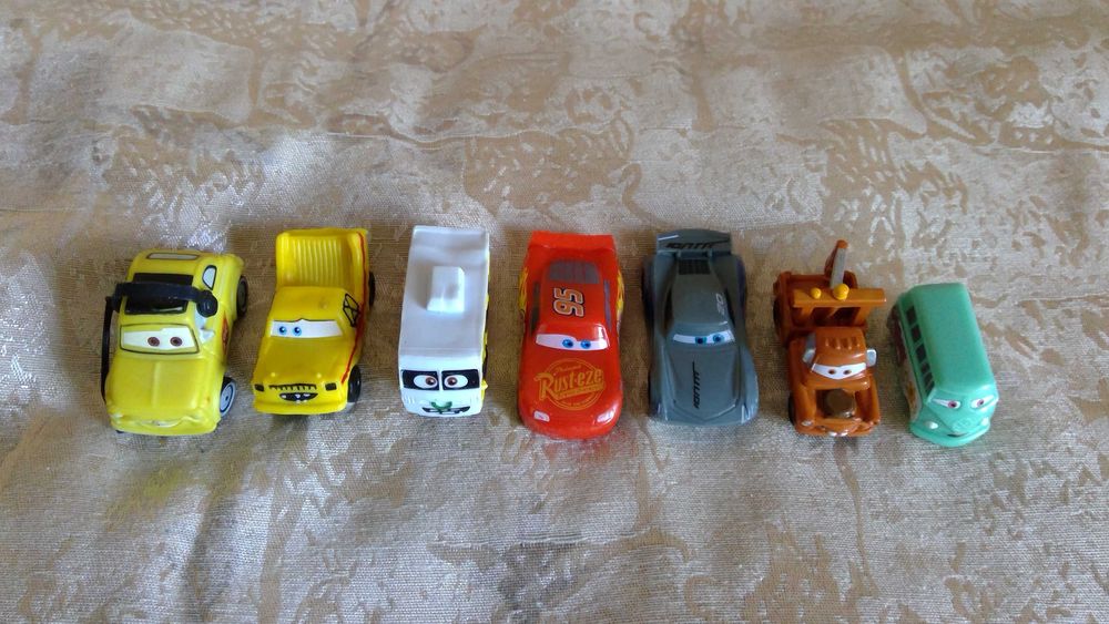 Mattel Тачки Маквин мини и стандарт
