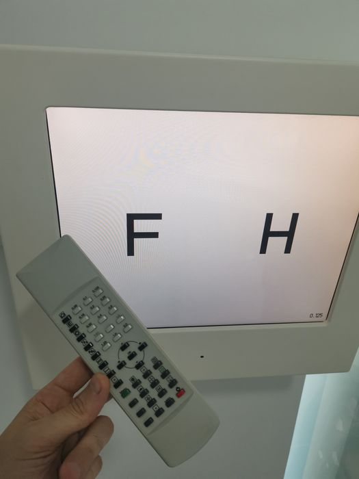 Ecrã de optótipos para ótica