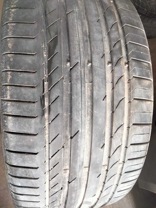 285 40 R21  Continental