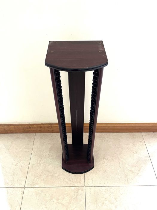 Torre para CD's em Madeira