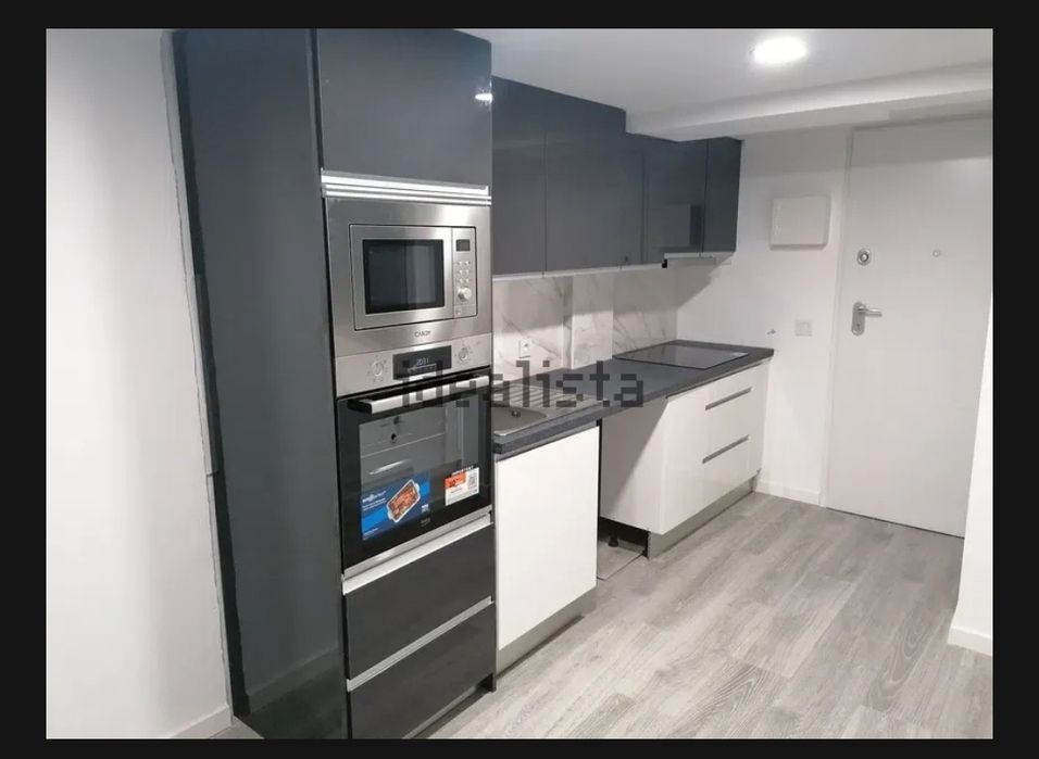 T1 totalmente remodelado, moderno e luminoso, pronto a habitar mês de Julho.