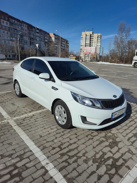 Продам кіа ріо 2013р