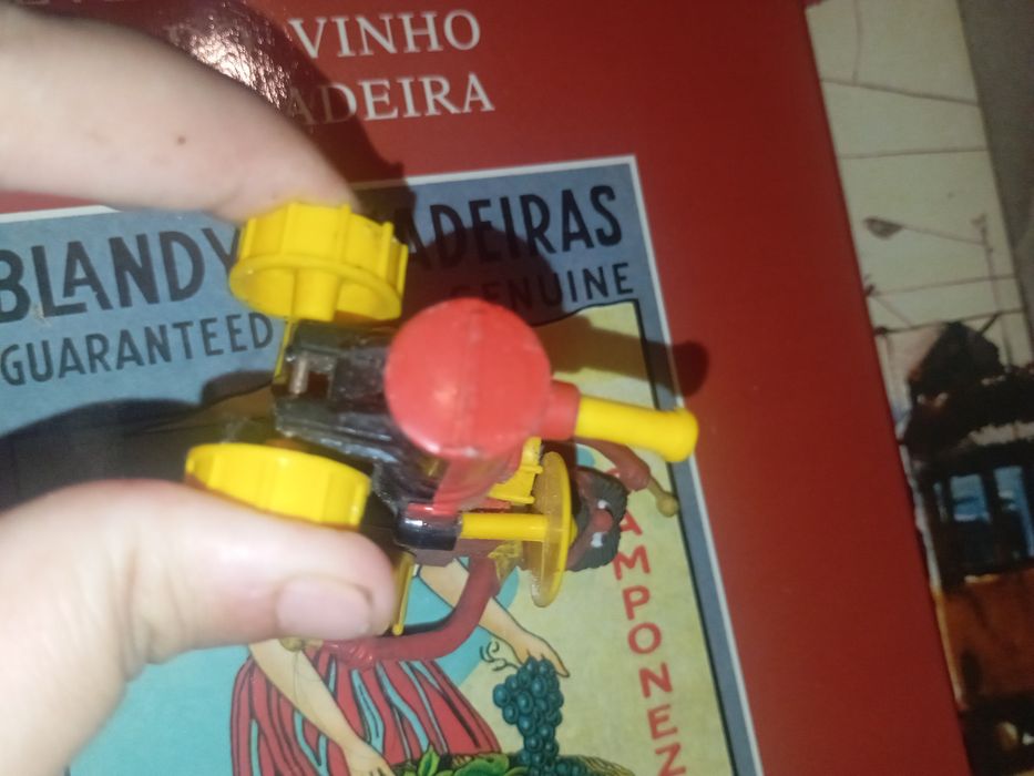 Brinquedo marretas carrinho
