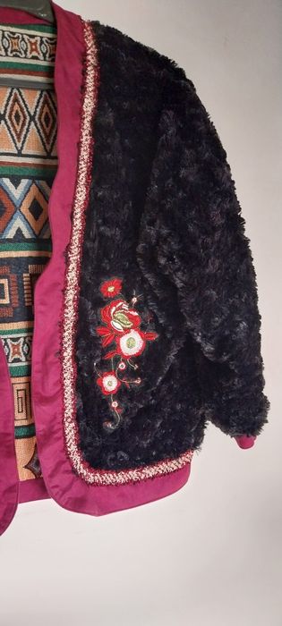 Casaco em pêlo e tecido