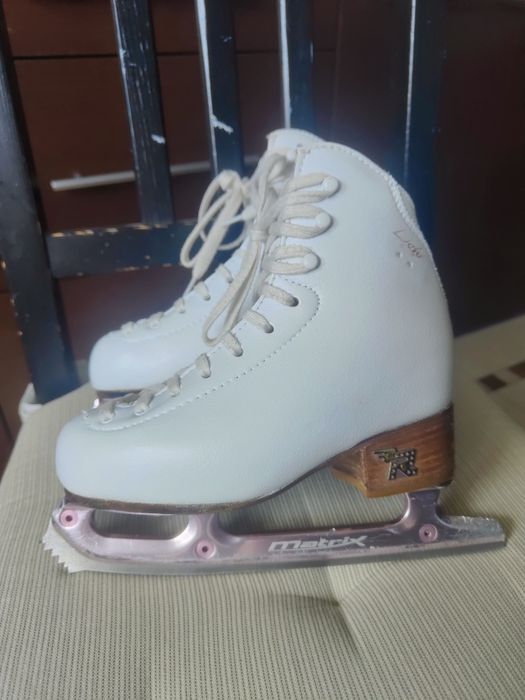 Łyżwy figurowe Risport Electra light 200  (EUR 30)