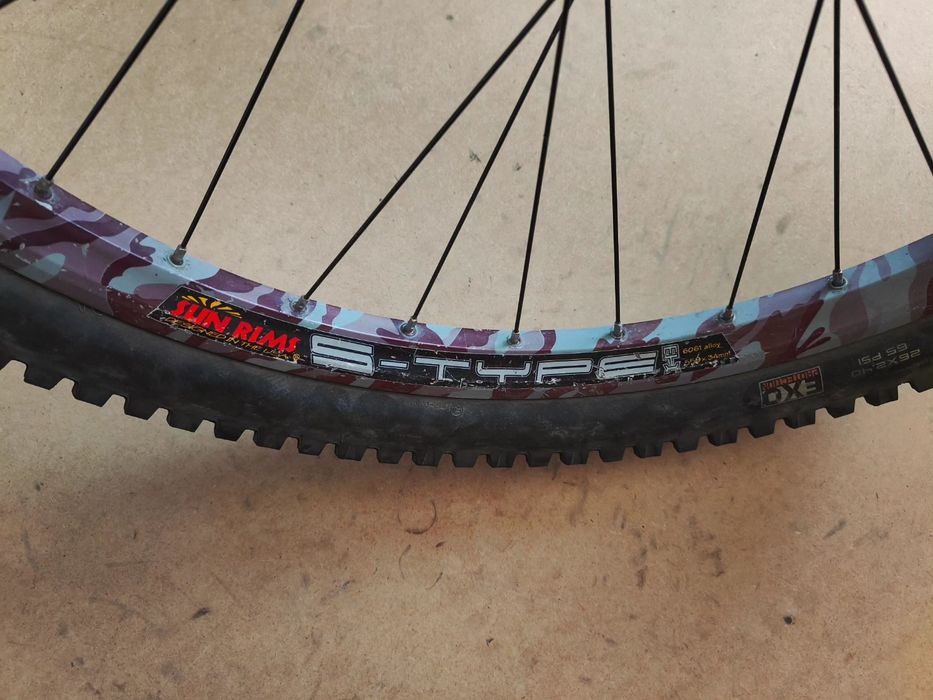 Sun Ringle MTX/S-Type/ Novatec / Maxxis Minion 2,40