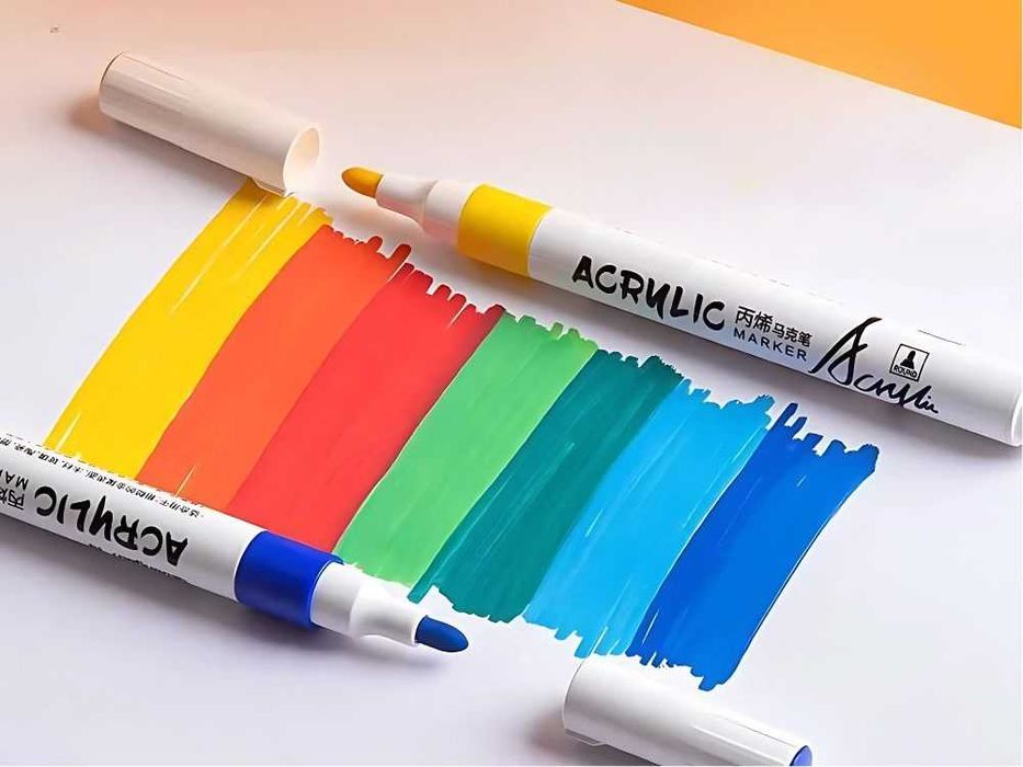 Markery akrylowe 12 szt do dekoracji szkła drewna plastiku etui