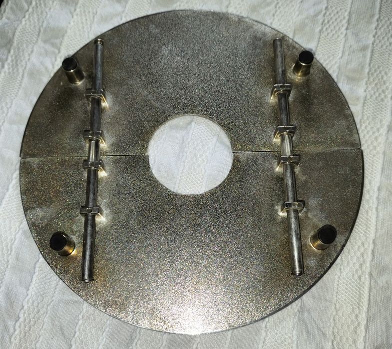 Antiga Base em Casquinha para Travessas/ Pratos