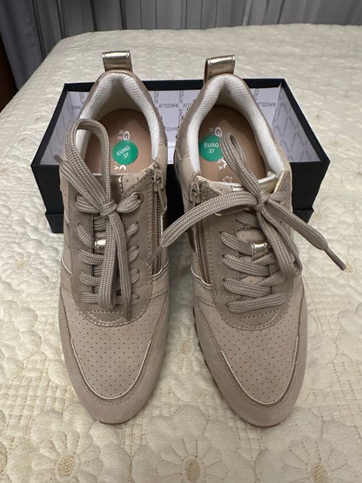 Продам нові кросівки GEOX