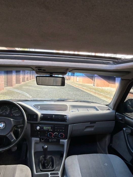BMW e34 520l.