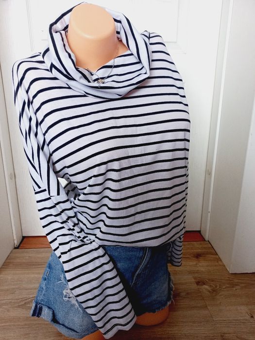 Golfik biały w paski L. Stan idealny