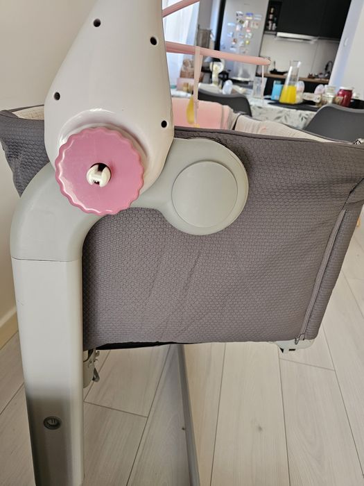 Dostawkę/łóżeczko Chicco Next2Me Magic