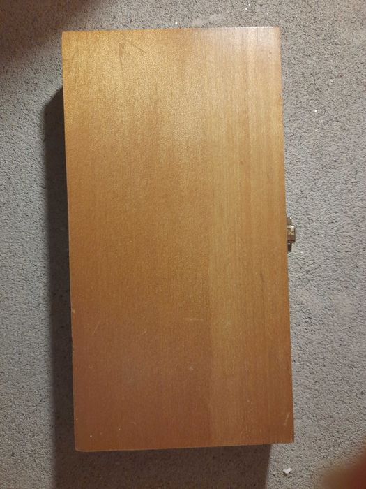 Compendio de jogos em caixa de madeira - Damas, Xadrez, Gamão, Dominó, Cribbage - 100% completo