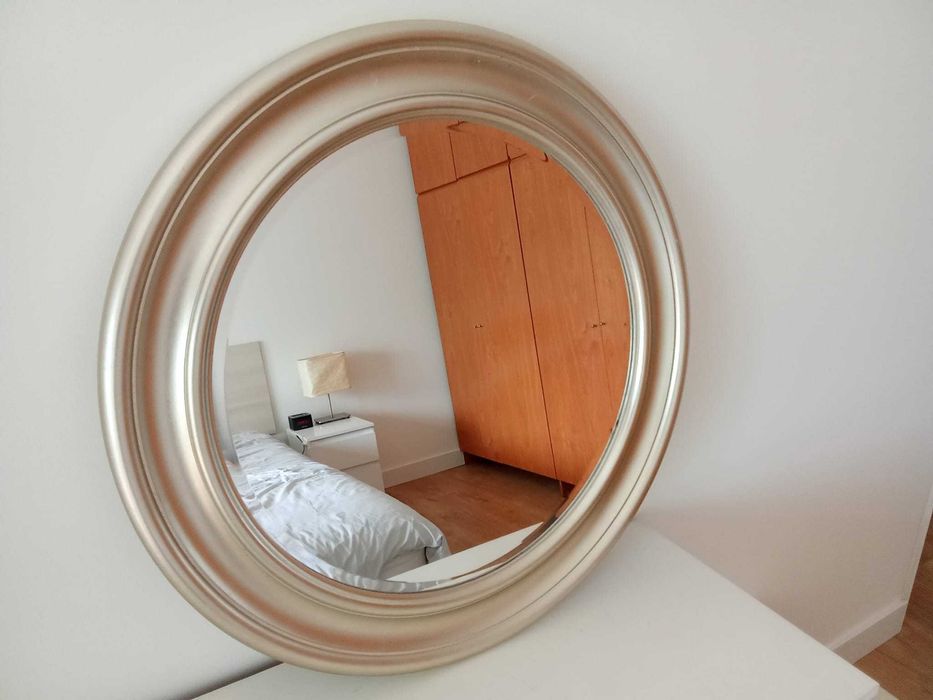 Espelho Redondo IKEA Songe 70 cm, com Moldura Clássica Prateada