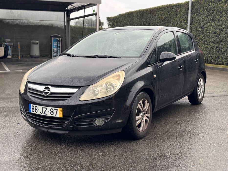 Opel corsa 2010 poucos kms