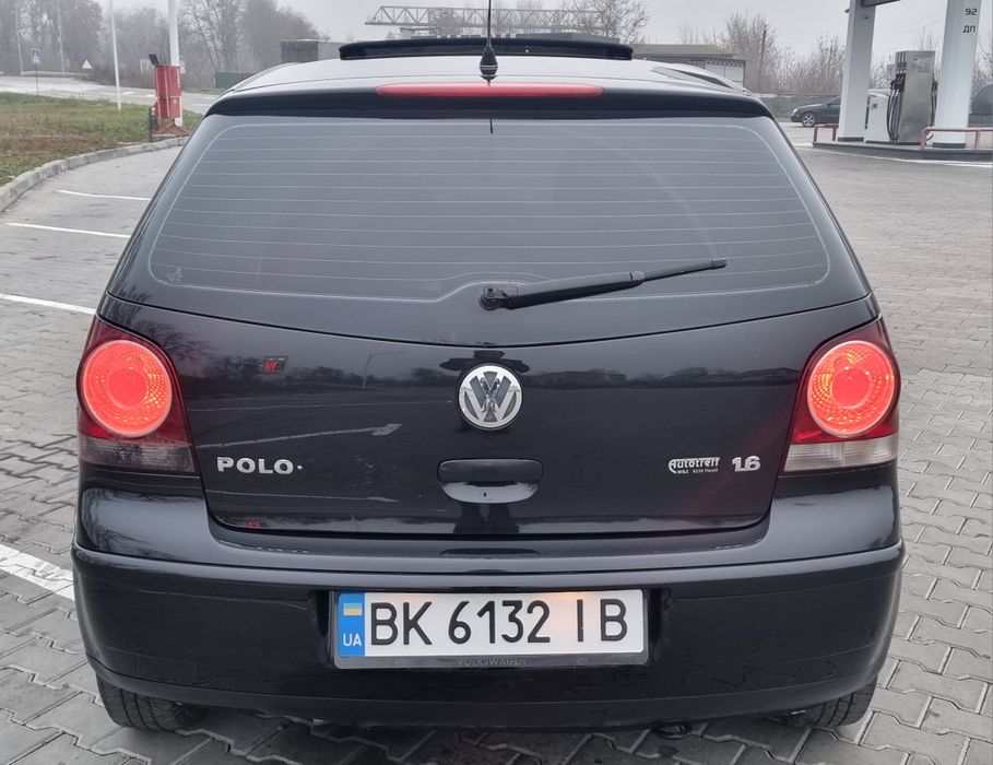 Volkswagen Polo 2008p 1.6 бензин