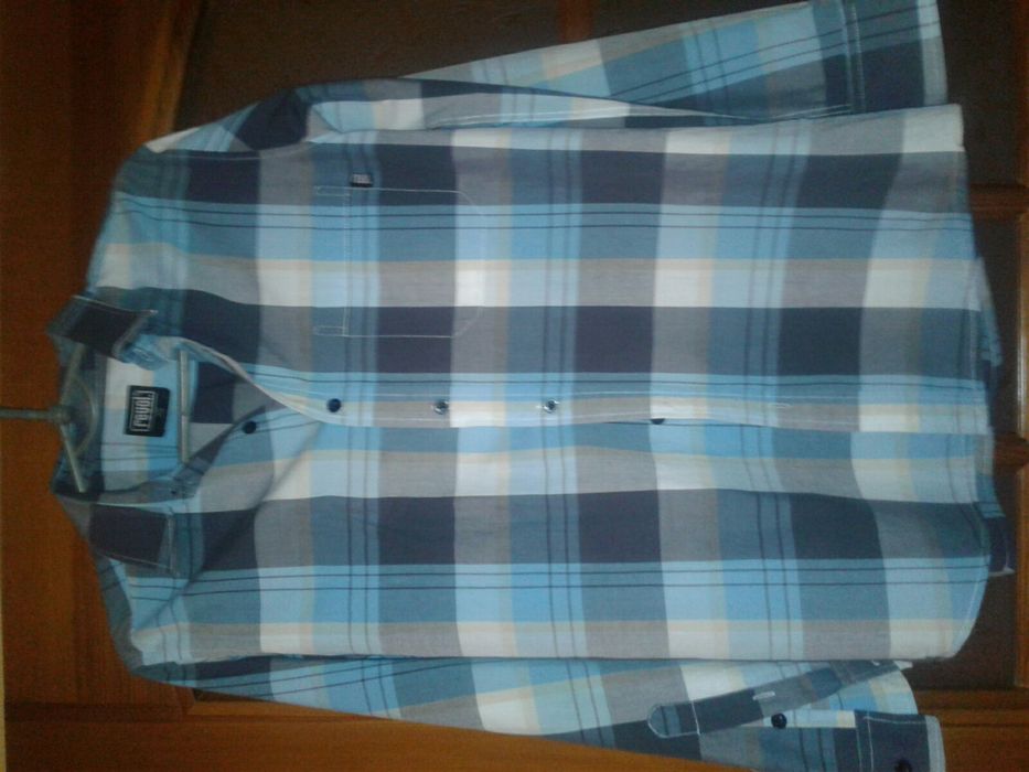 Продам рубашку на подростка