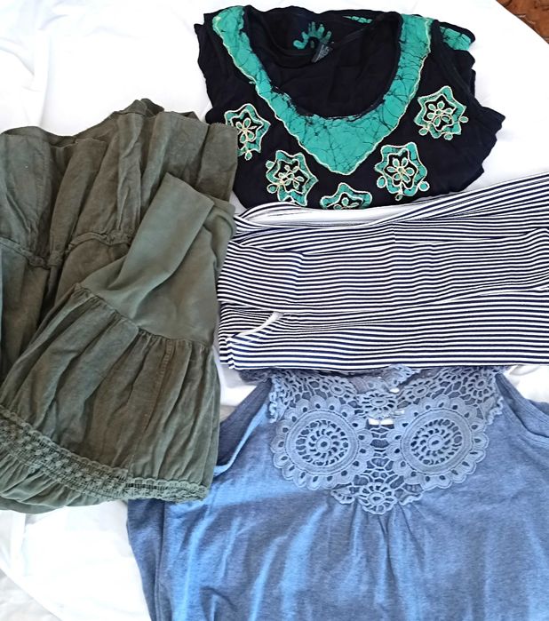 3 Vestidos XL e Saia L larga