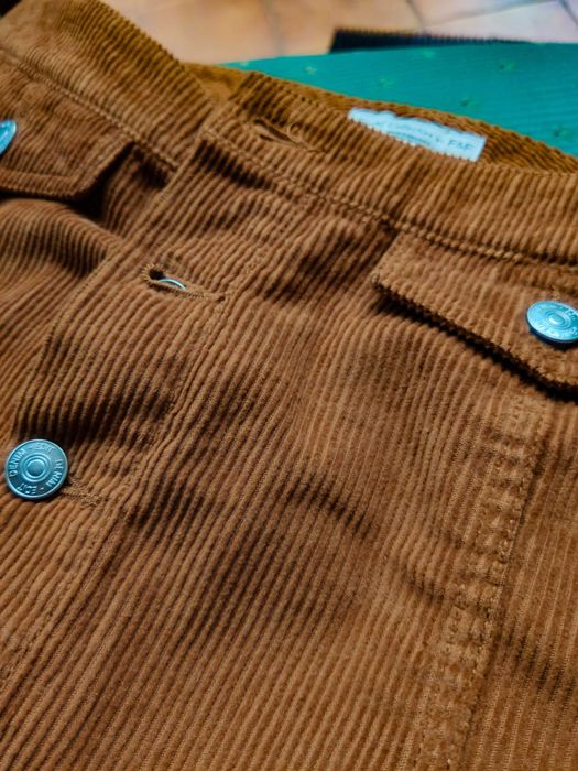 Intensywnie pomarańczowa lisia spódniczka sztruks