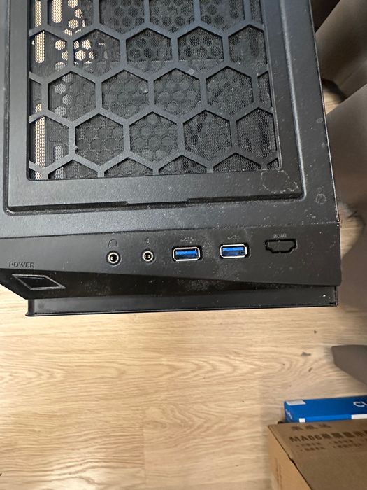Komputer Gamingowy Ryzen 7 / RTX 2070 SUPER / 16 GB RAM / 1 TB SSD