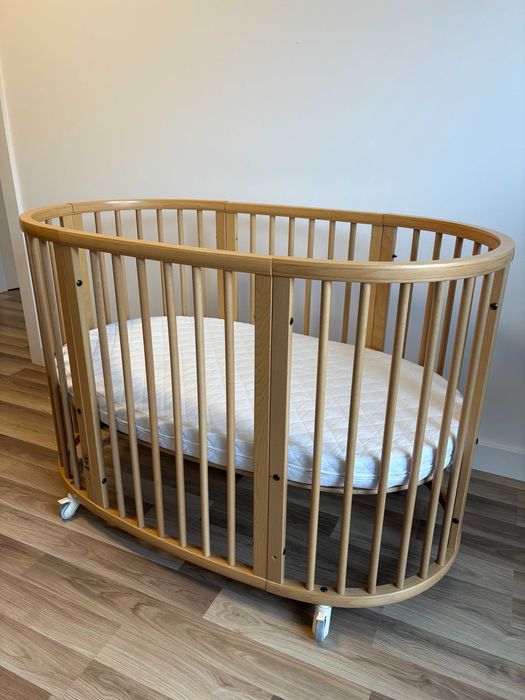 Łóżeczko Stokke Mini + Midi roszerzenie kolor natural + akcesoria