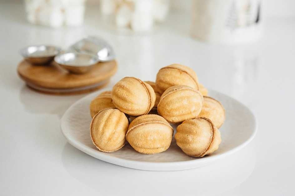 Grube foremki do pieczenia ciastek orzeszków forma na orzeszki 10 szt