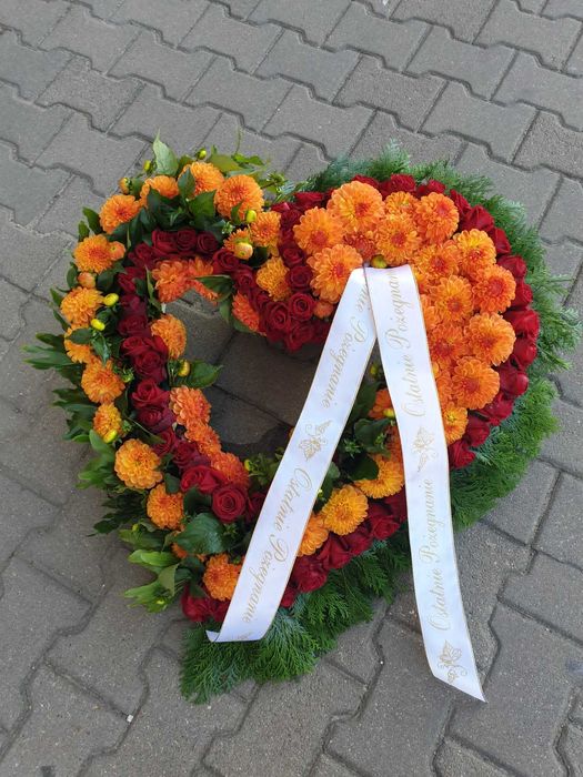 Wieniec pogrzebowy, kompozycja nagrobna, dekoracja pogrzeb