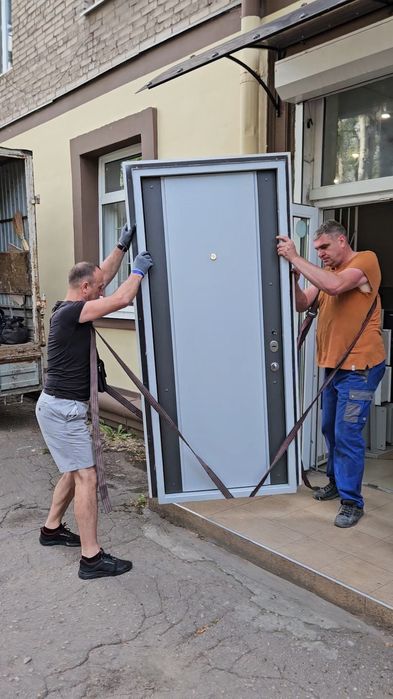 10 Грузчики Запорожье, разборка мебели, такелажники, перевозки