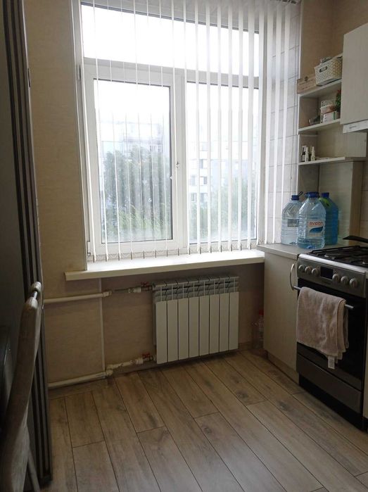 продам двокімнатну квартиру пр. Соборний (район вул. Кріпосна)