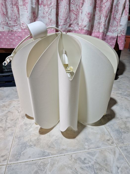 Candeeiro branco Ikea