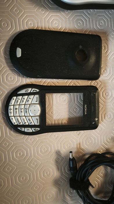 Nokia 6630 vintage. Botão de ligar partido. Para peças