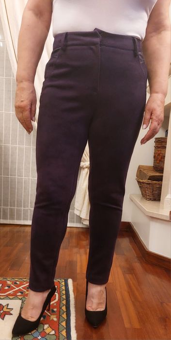 Calça roxa c/elastano marca "Bocetto "