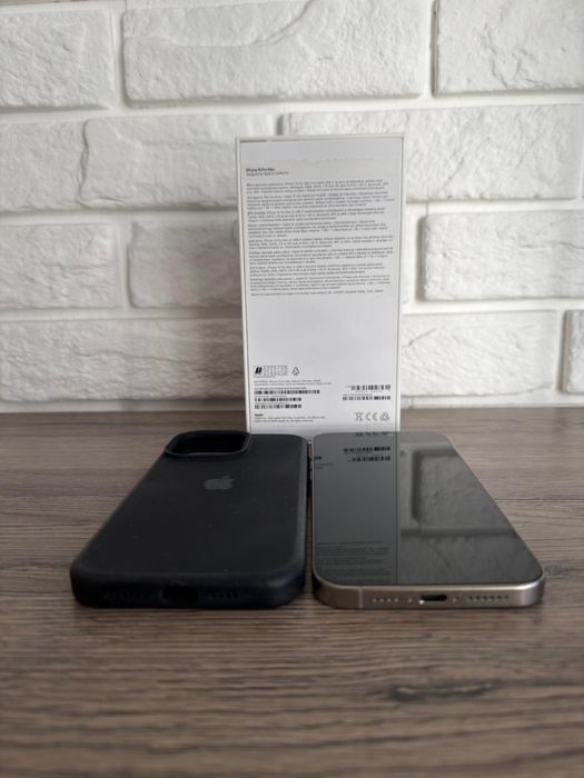 Sprzedam iphona 15 pro max kondycja baterii  90%