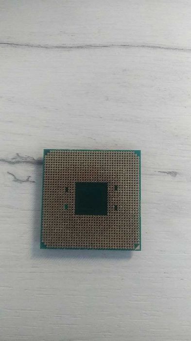 Процессор AMD Ryzen 3 3200g