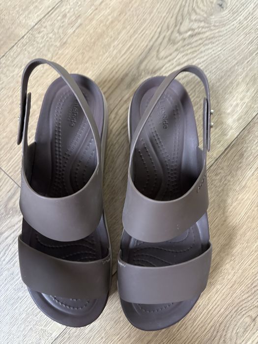 Sandaly Crocs r. 37,5