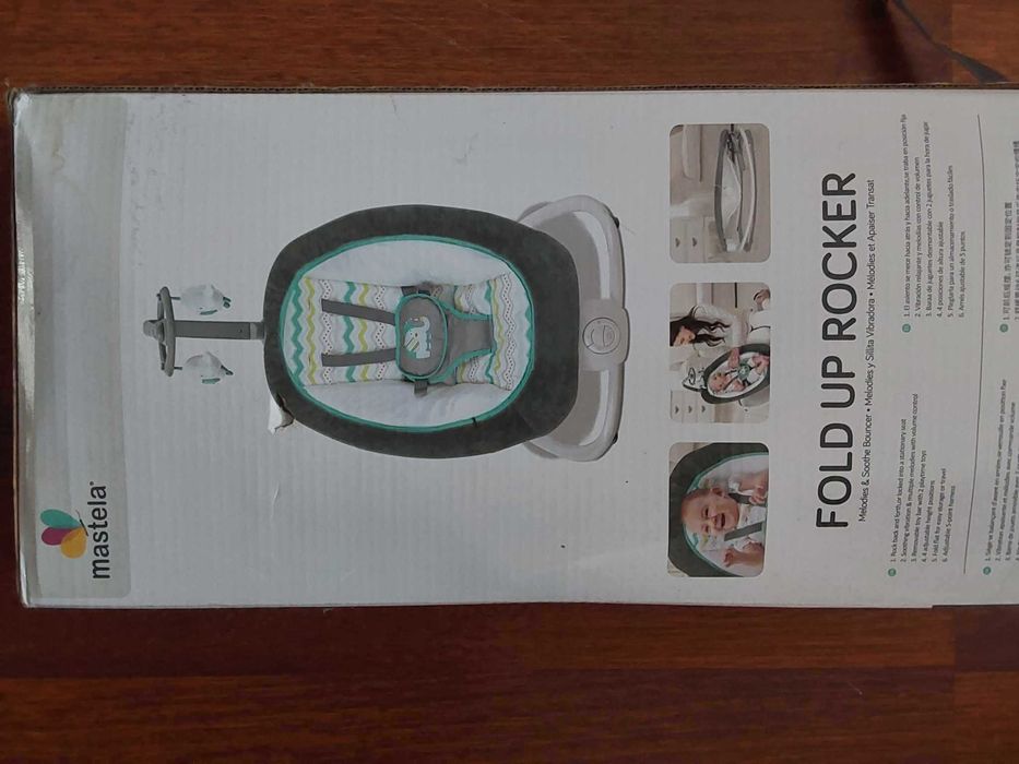 Заколисуючий центр для дітей шезлонг