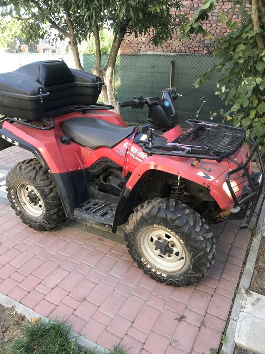 Квадроцикл BRP Can Am