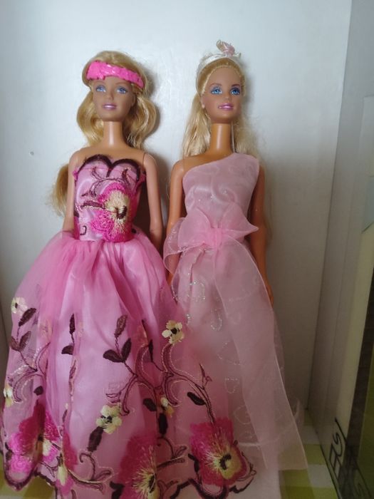 Várias Bonecas Barbies originais