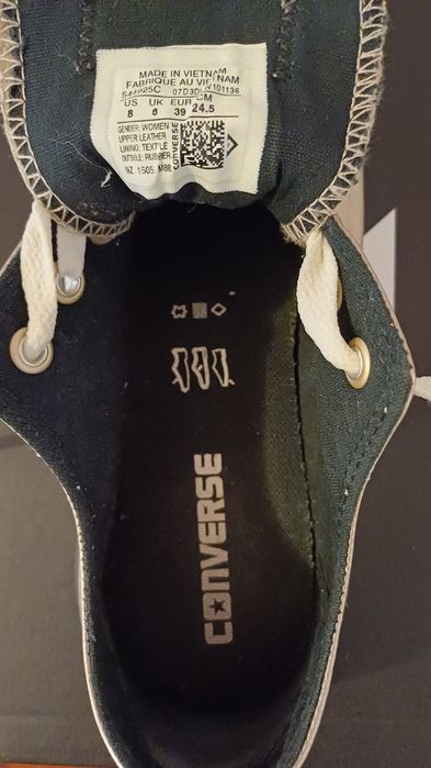 Trampki "Converse" w idealnym stanie, rozmiar 39, skóra naturalna,.