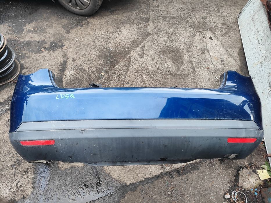 Volkswagen Jetta mk5 zderzak tylny LD5Q