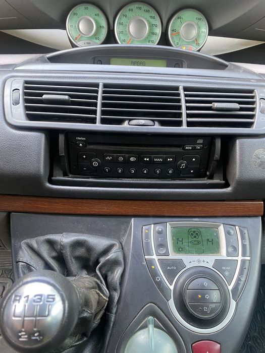 Ситроєн с8 2002 г 2л дизель