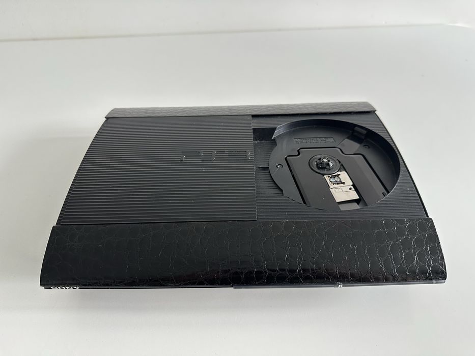 Ігрова приставка Sony PlayStation 3 Super Slim 500 GB