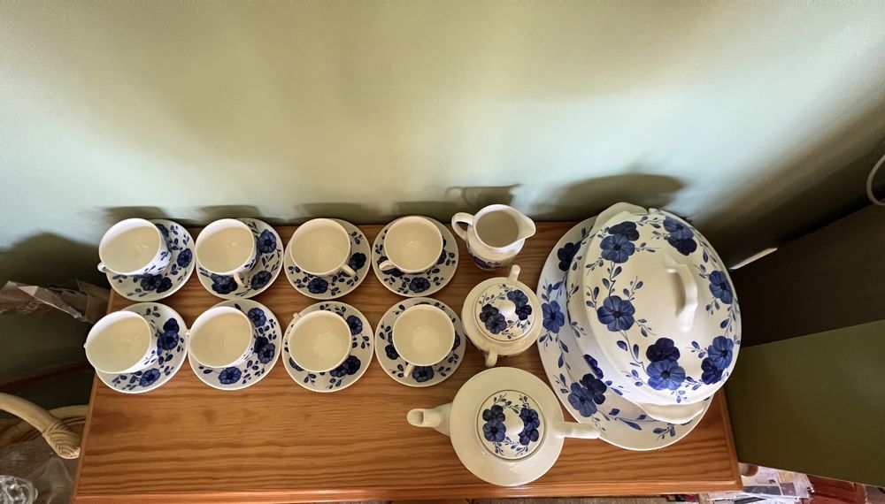 Conjunto de chá+terrina da loiça de Sacavém