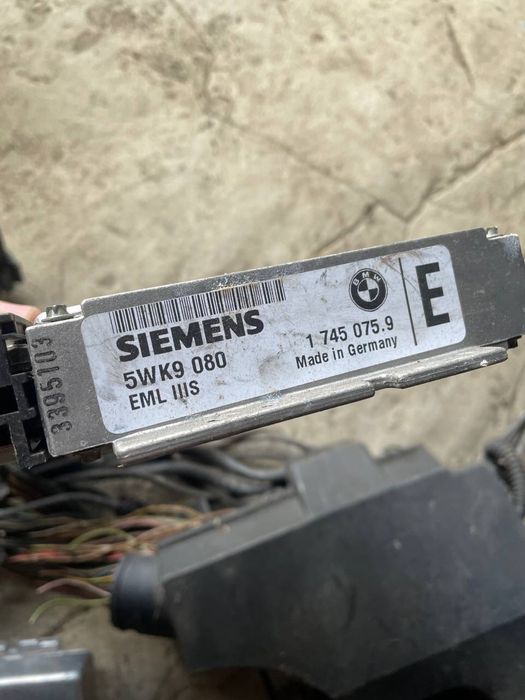 Моторна проводка на БМв е38