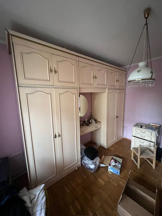 Чеська стінка (шафа з туалетним столиком і тумбами)