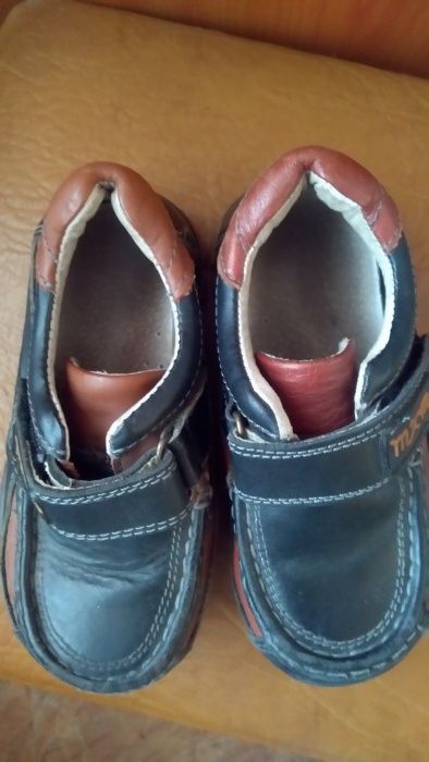 Продам кожаные туфли на мальчика